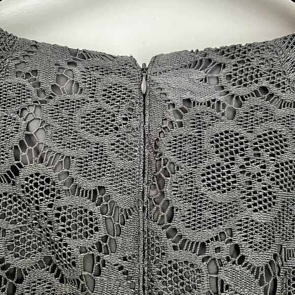 Adrianna Papell Gray Lace Sheath Dress Sz 8 Formal Cocktail Wedding Fitted - Picture 11 of 11